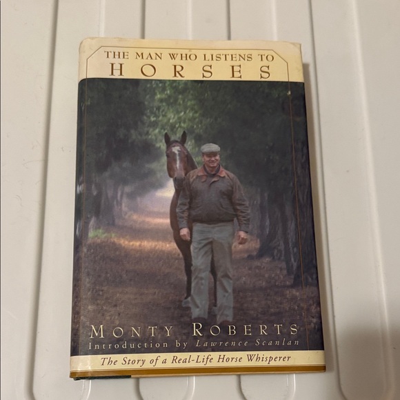 Other - The Man Who Listens to Horses Book